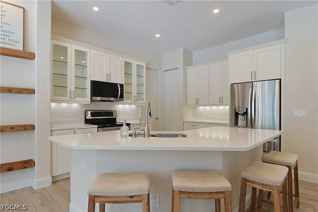 421 35th Avenue NE Naples FL 34120