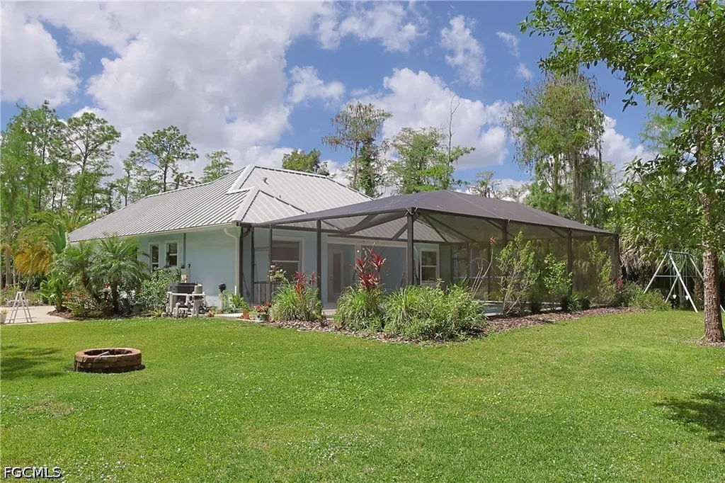 421 35th Avenue NE Naples FL 34120