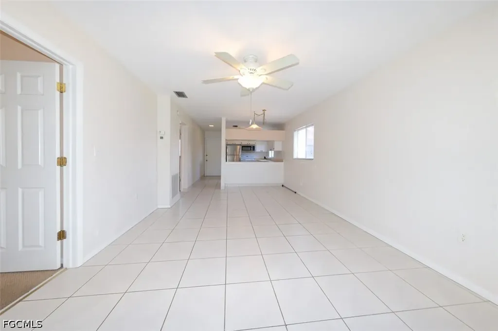 8101 Country Road Fort Myers FL 33919