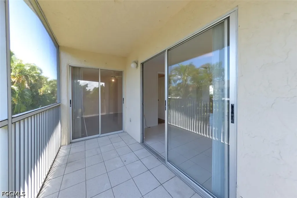 8101 Country Road Fort Myers FL 33919