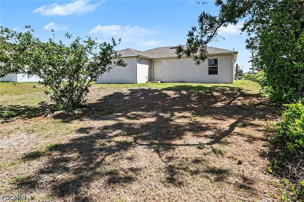2616 14th Street SW Lehigh Acres FL 33976