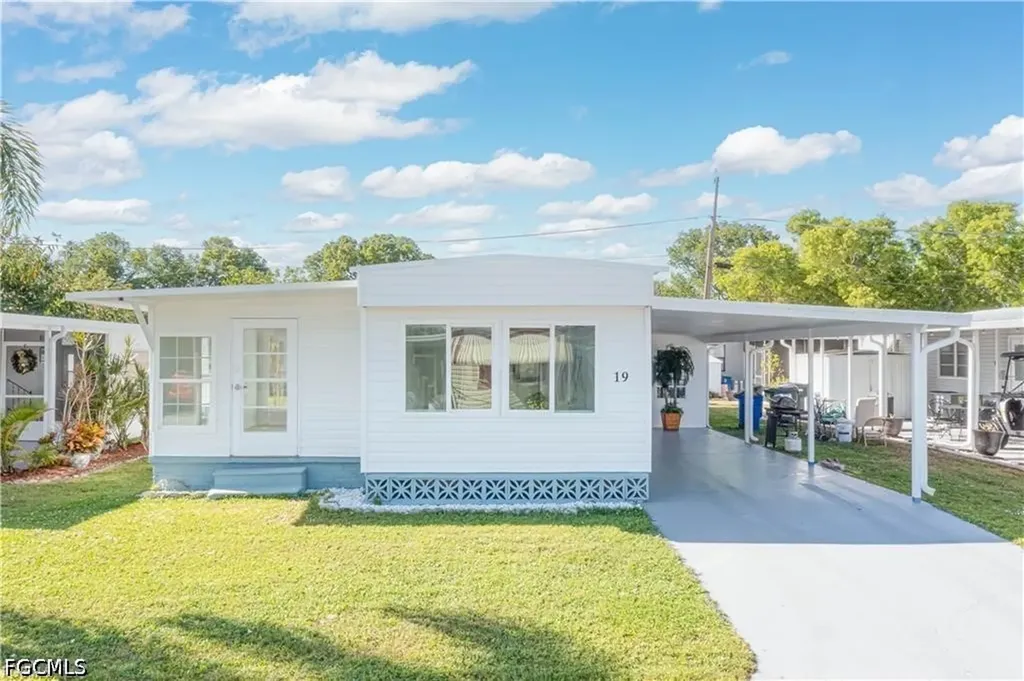 19 Garden Drive Fort Myers FL 33908