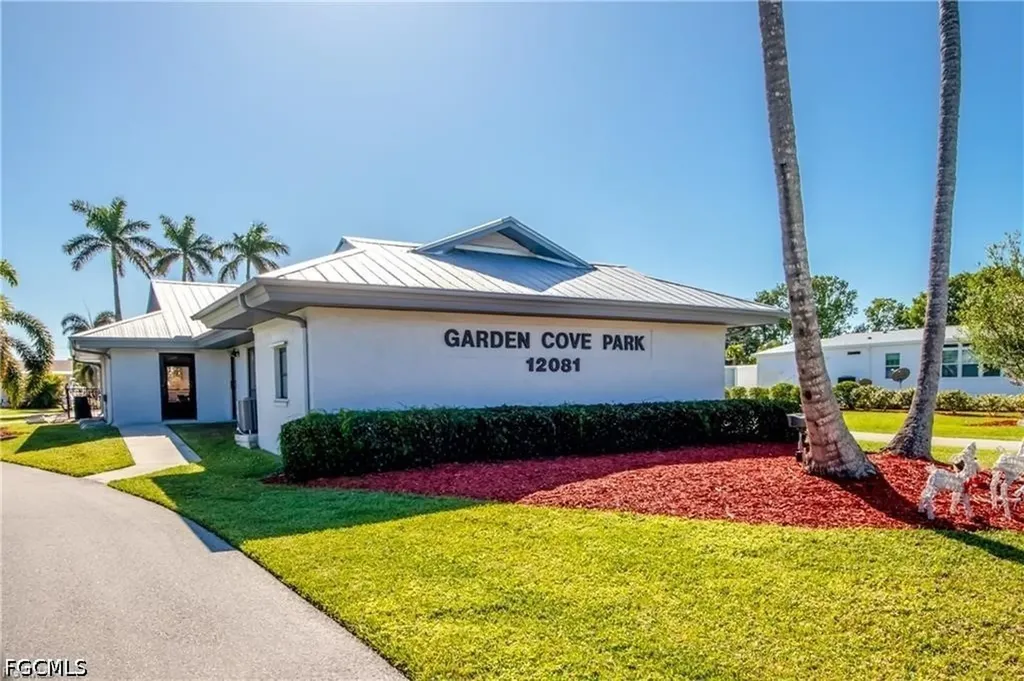 19 Garden Drive Fort Myers FL 33908