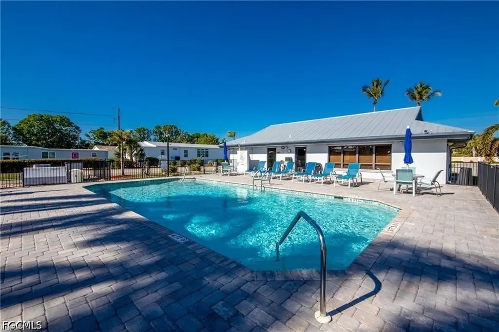 19 Garden Drive Fort Myers FL 33908