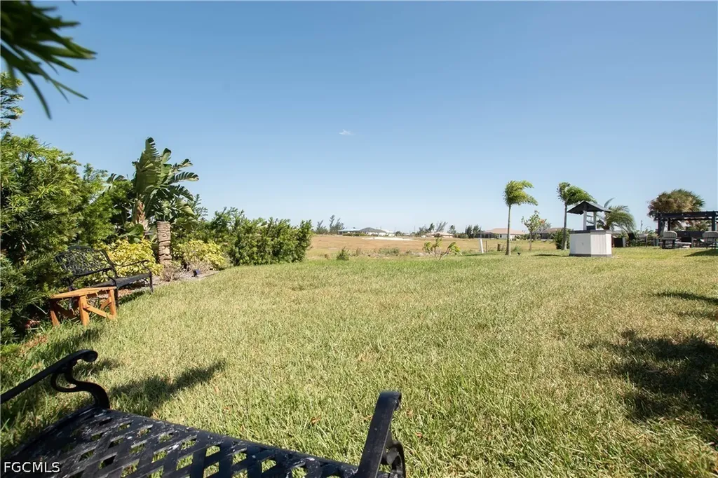 1715 NW 42nd Place Cape Coral FL 33993