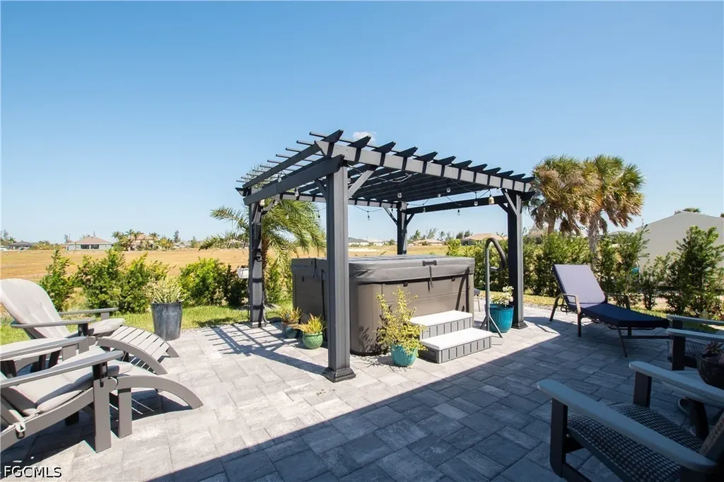 1715 NW 42nd Place Cape Coral FL 33993
