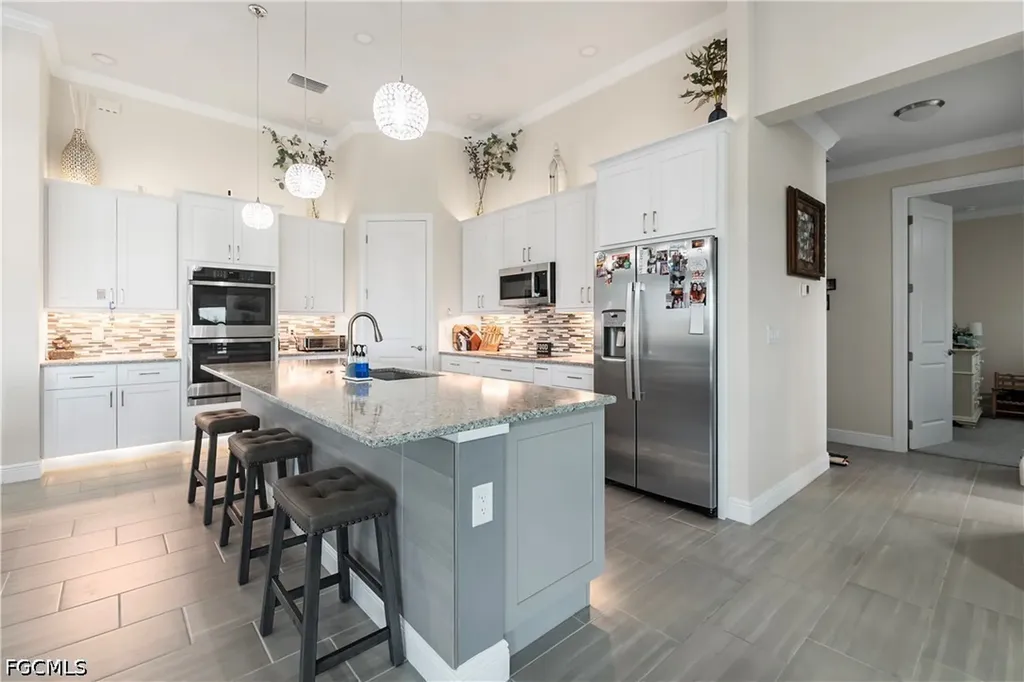 1715 NW 42nd Place Cape Coral FL 33993