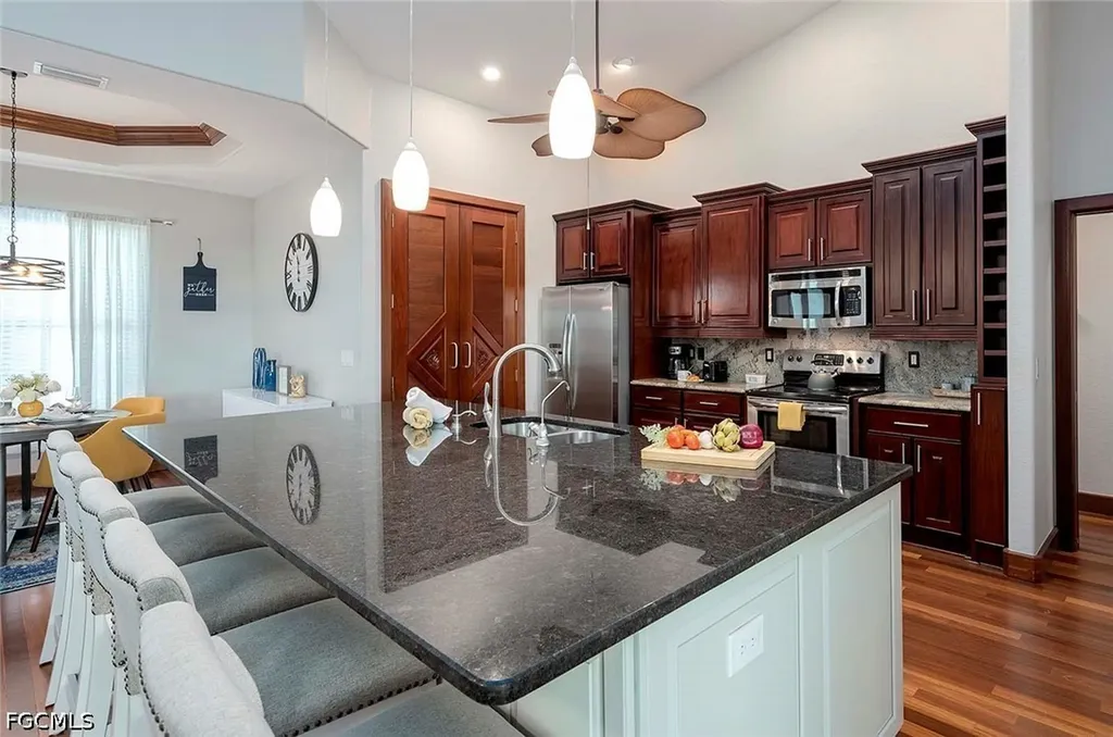 2607 SW 21st Avenue Cape Coral FL 33914