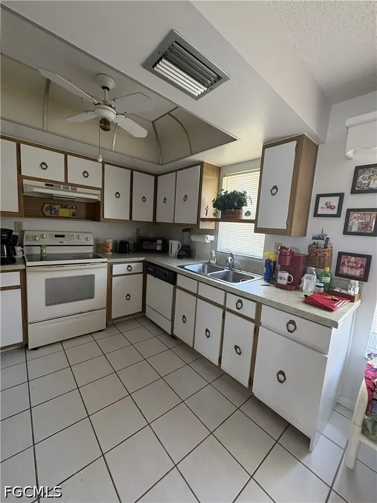 619 SE 47th Street Cape Coral FL 33904