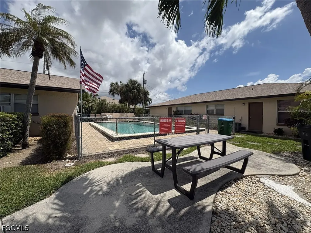 619 SE 47th Street Cape Coral FL 33904