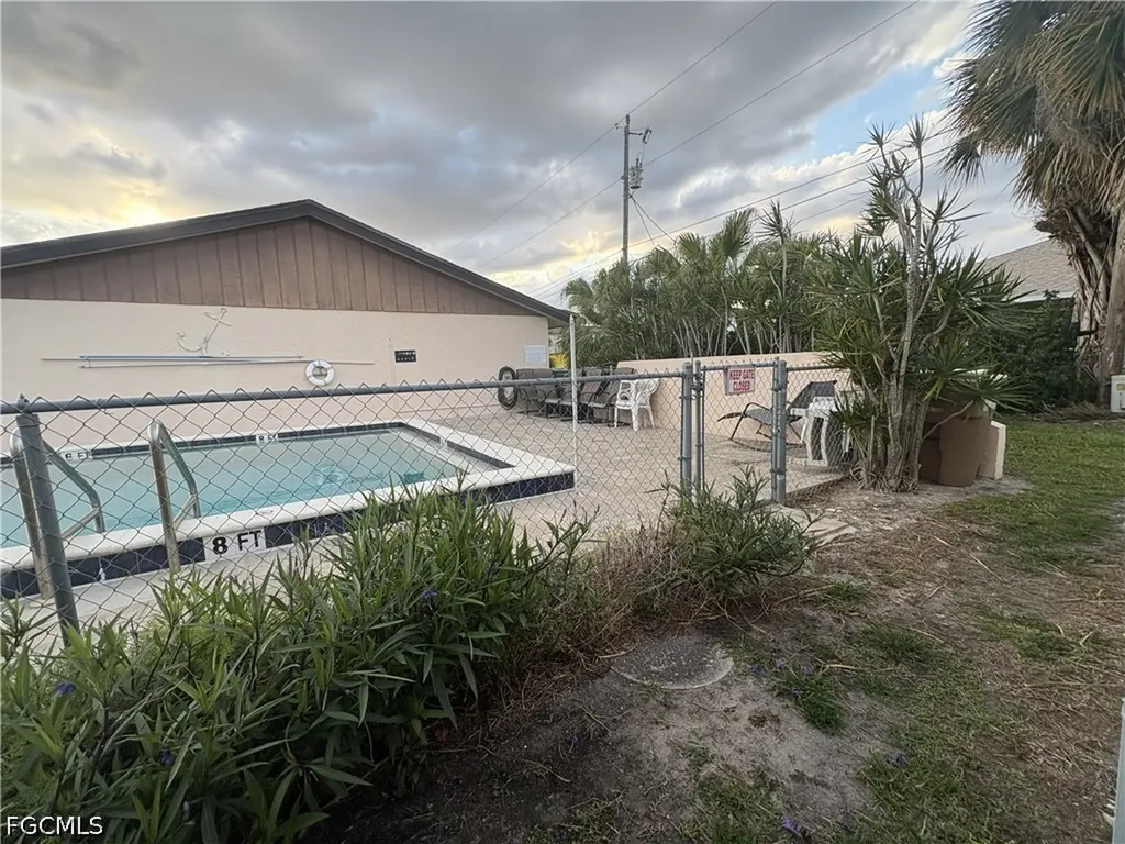 619 SE 47th Street Cape Coral FL 33904