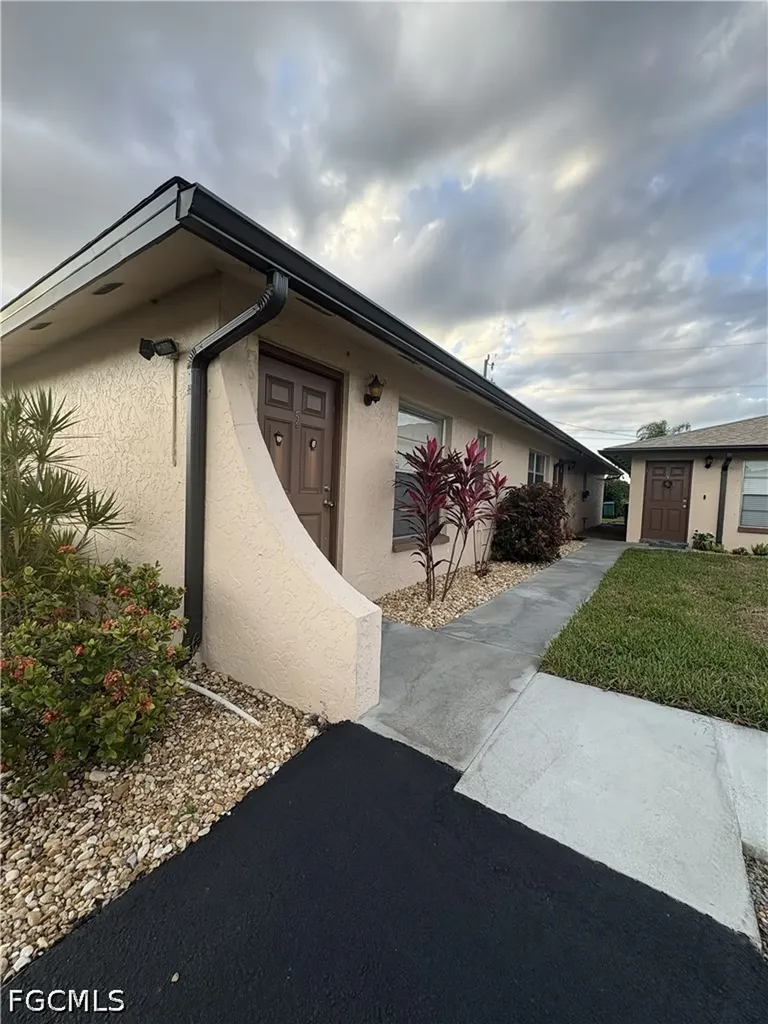 619 SE 47th Street Cape Coral FL 33904