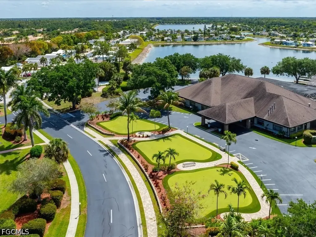 1022 Crystal Lake Drive Naples FL 34120