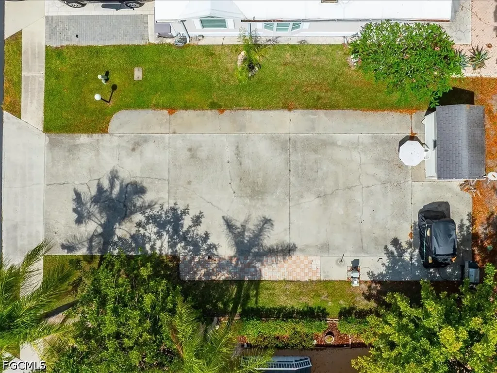 1022 Crystal Lake Drive Naples FL 34120