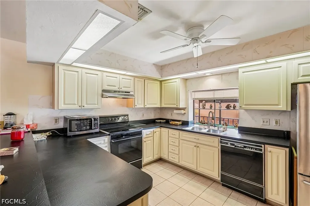 5510 SW 4th Place Cape Coral FL 33914
