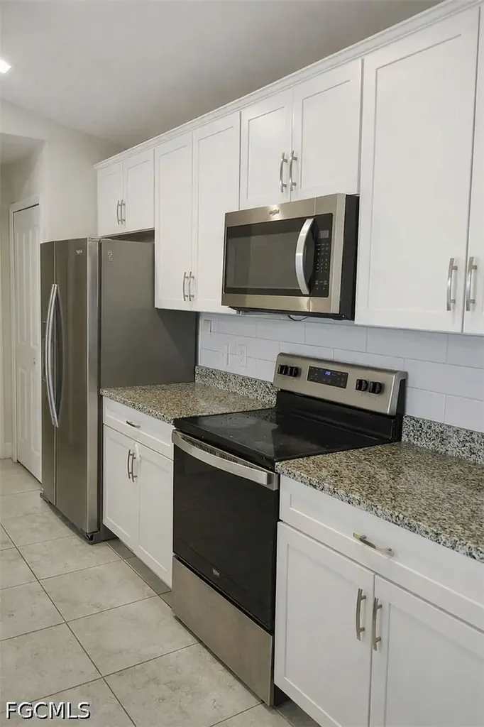 2600 NW 4th Avenue Cape Coral FL 33993
