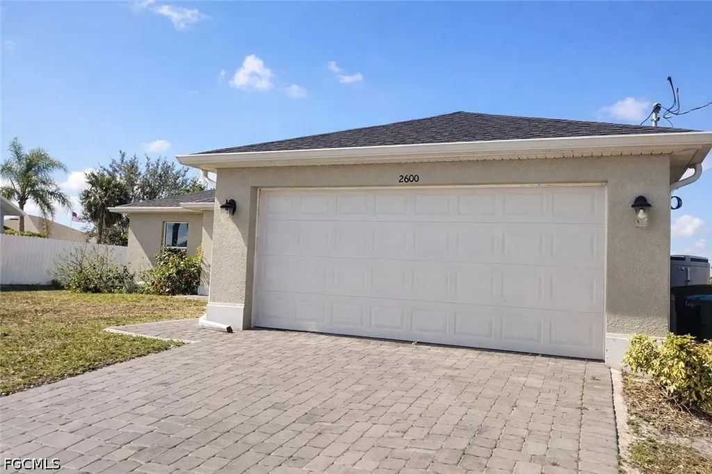 2600 NW 4th Avenue Cape Coral FL 33993