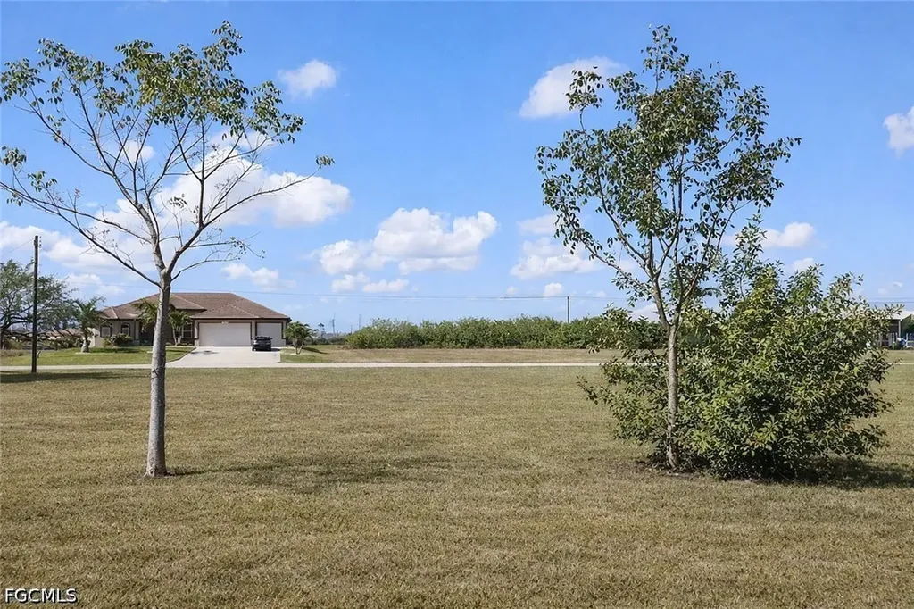 2600 NW 4th Avenue Cape Coral FL 33993