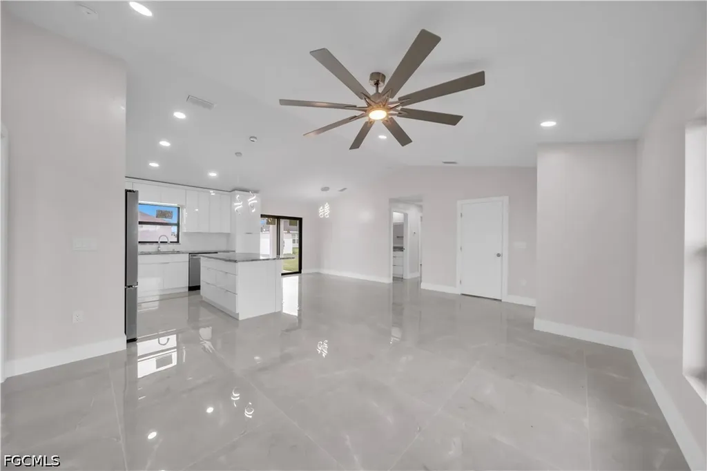 526 Kismet Parkway W Cape Coral FL 33993
