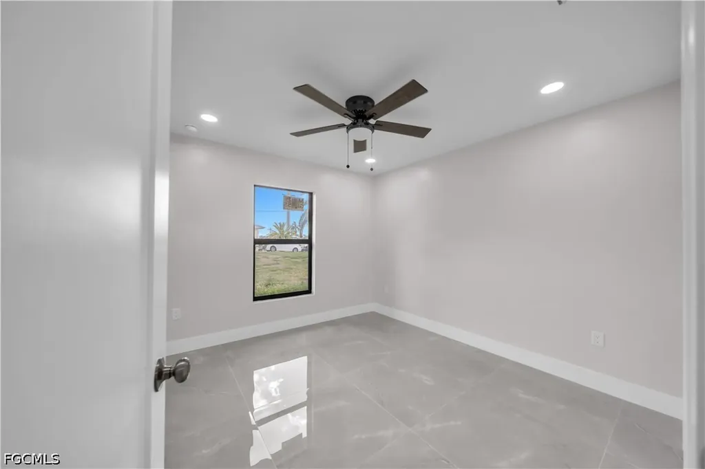 526 Kismet Parkway W Cape Coral FL 33993