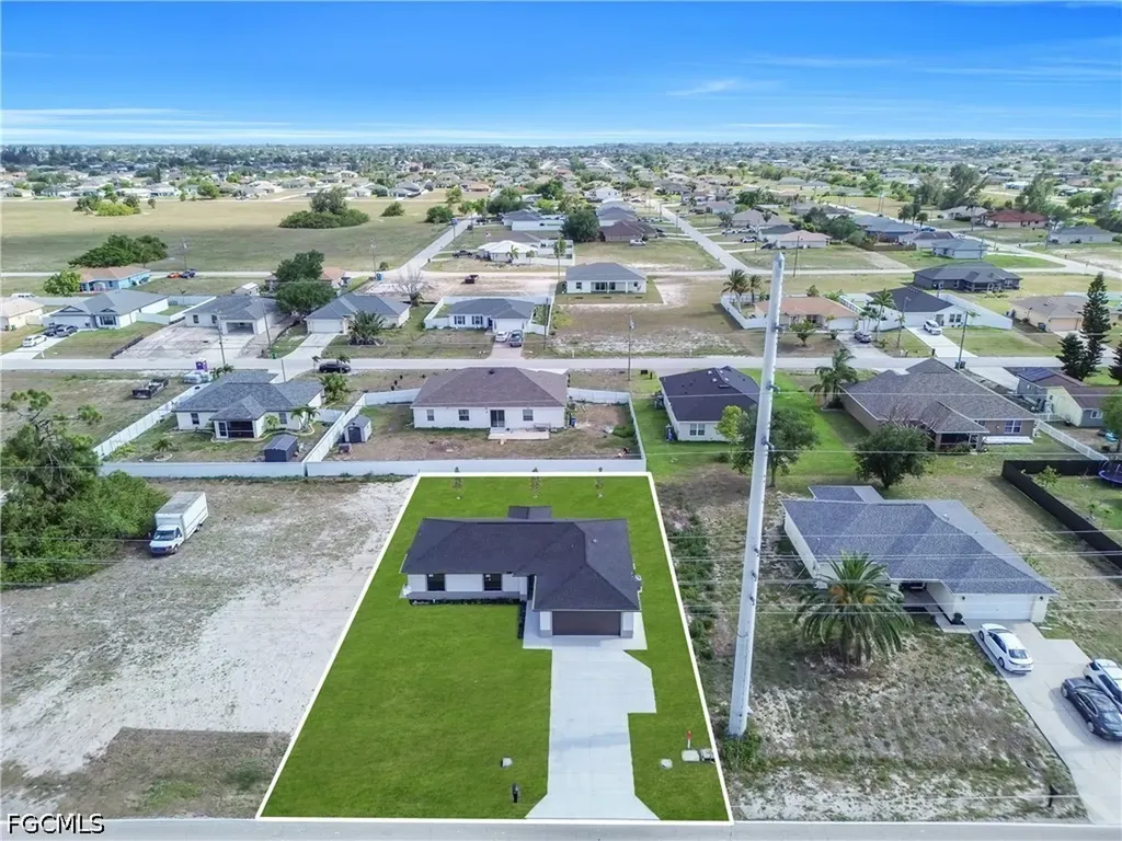526 Kismet Parkway W Cape Coral FL 33993