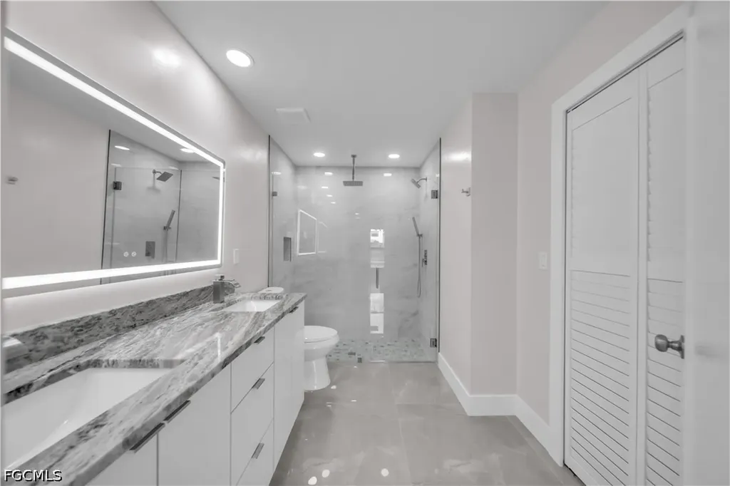 526 Kismet Parkway W Cape Coral FL 33993