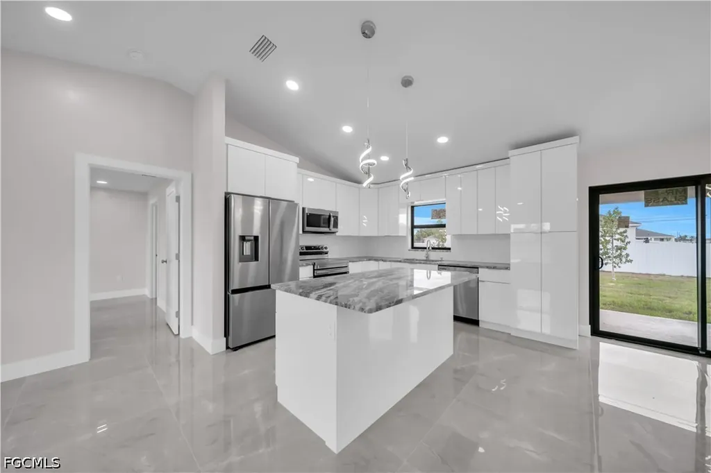 526 Kismet Parkway W Cape Coral FL 33993