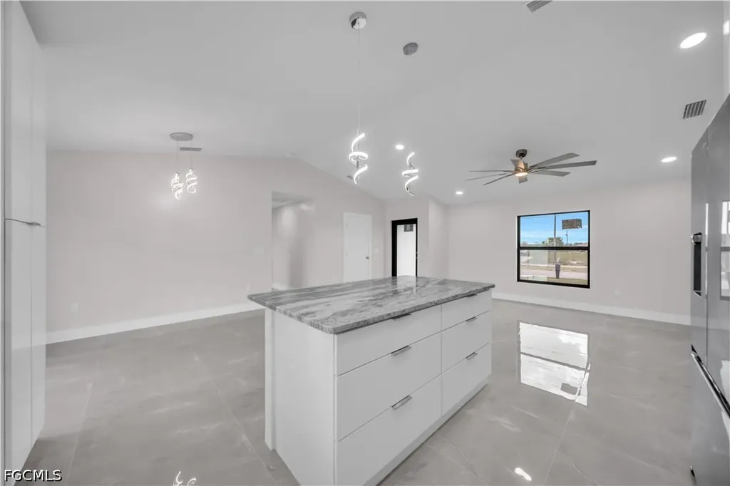 526 Kismet Parkway W Cape Coral FL 33993