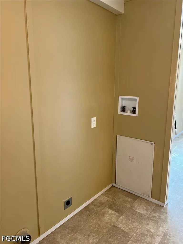 8086 Heck Drive North Fort Myers FL 33917