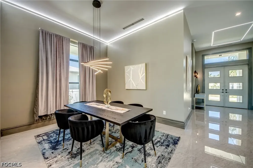 836 Miramar Court Cape Coral FL 33904
