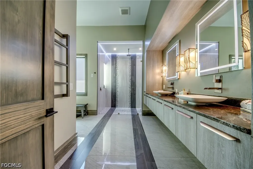 836 Miramar Court Cape Coral FL 33904