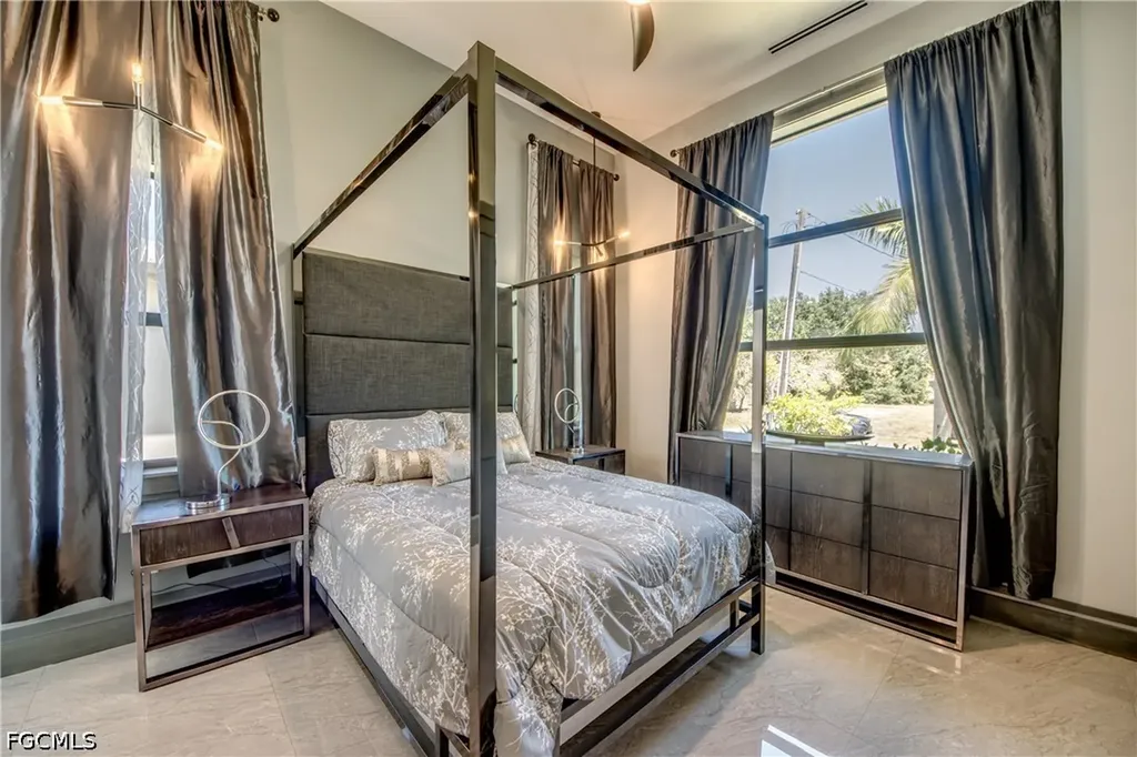 836 Miramar Court Cape Coral FL 33904