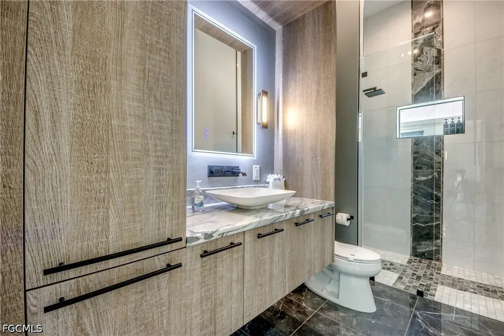 836 Miramar Court Cape Coral FL 33904