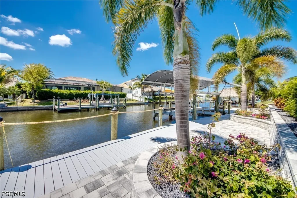 836 Miramar Court Cape Coral FL 33904