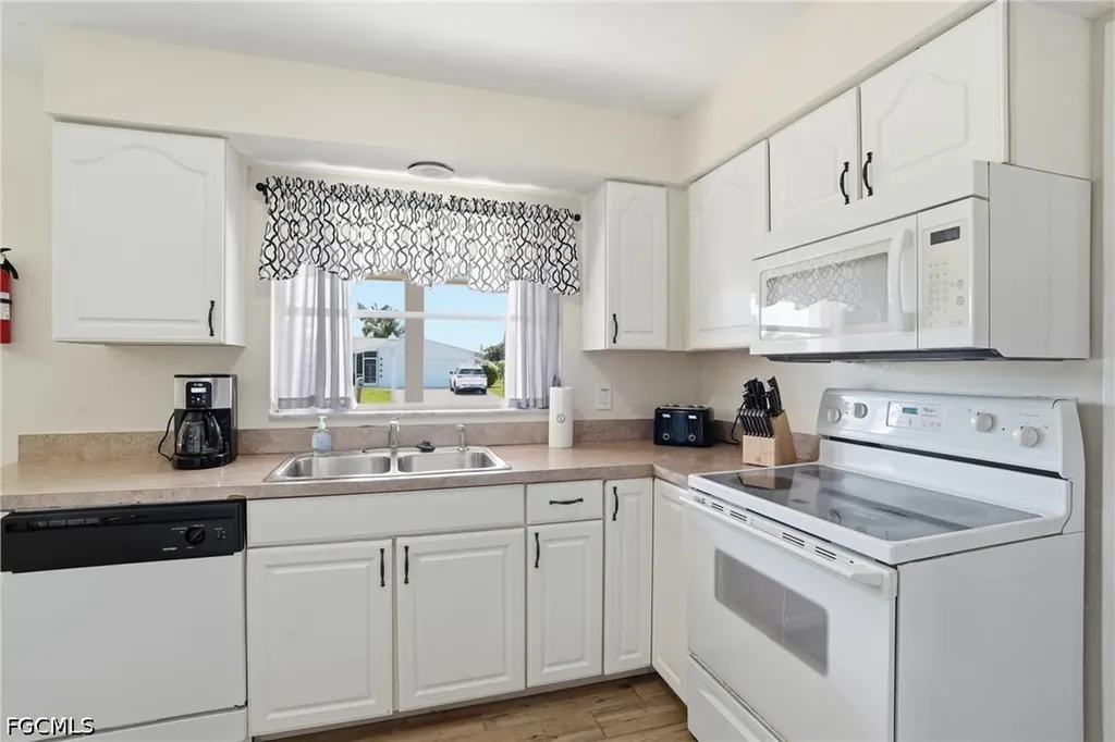 5117 Rutland Court Cape Coral FL 33904