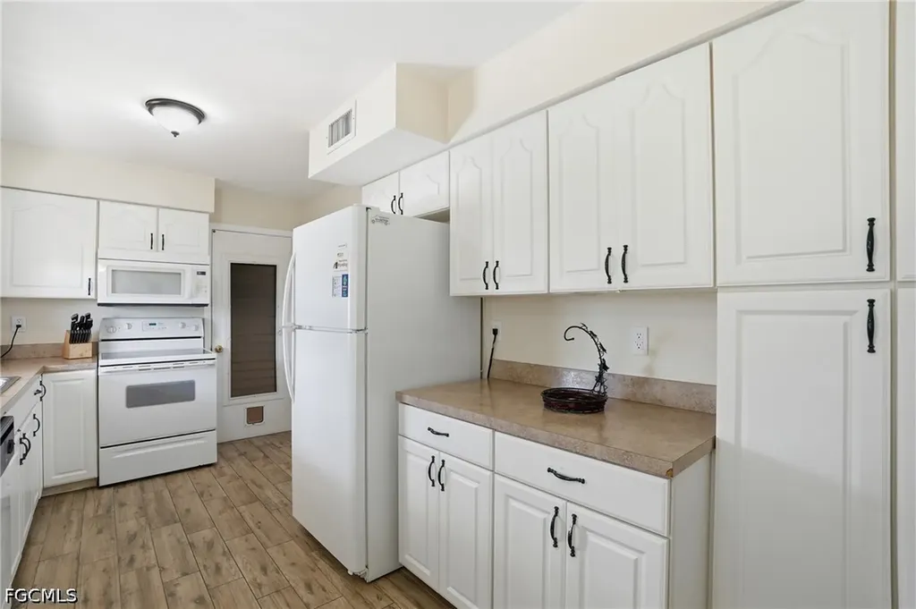 5117 Rutland Court Cape Coral FL 33904