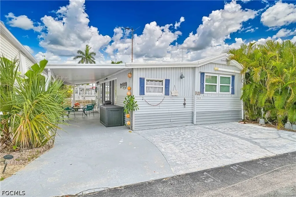 17029 Puppy Dog Drive Fort Myers FL 33908