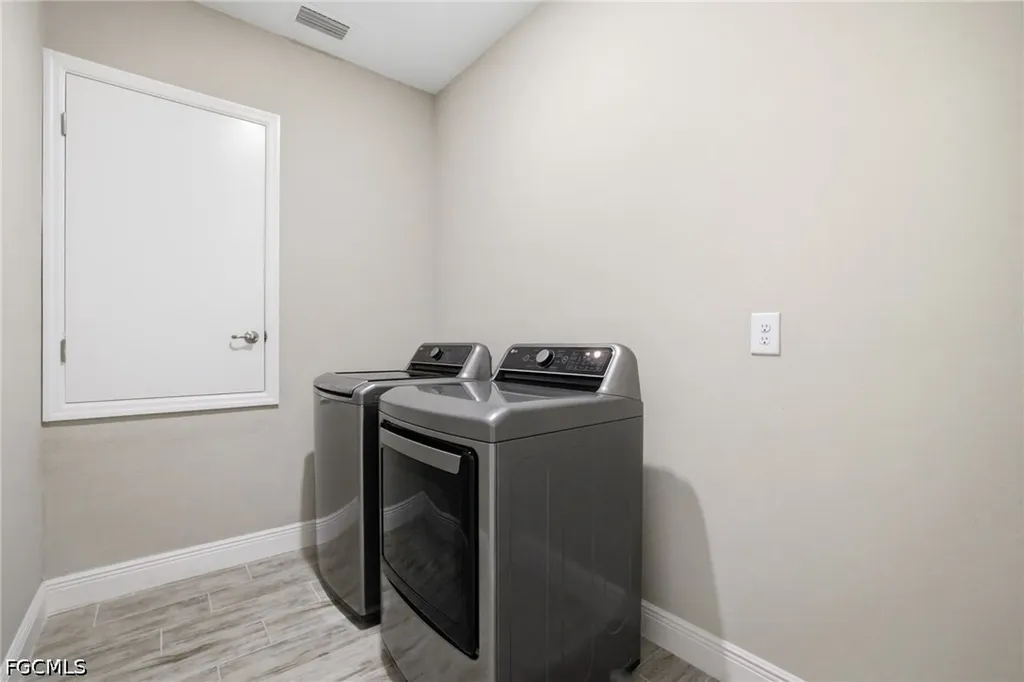 2509 SW 32nd Street Cape Coral FL 33914