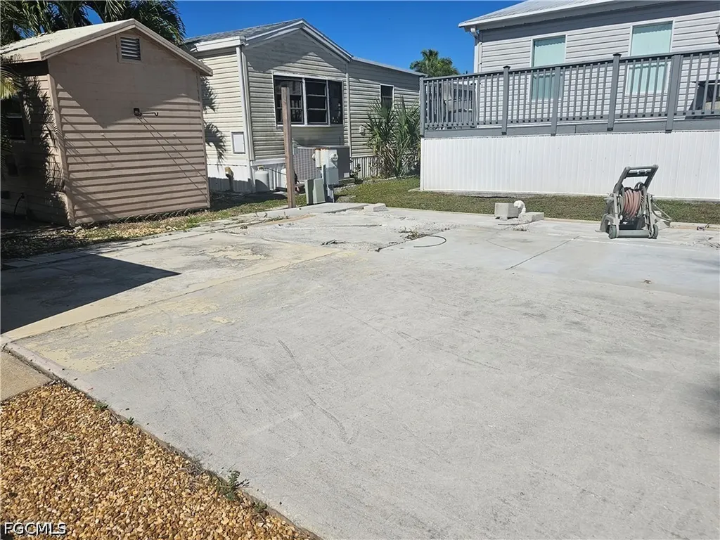5509 Black Pug Drive Fort Myers FL 33908