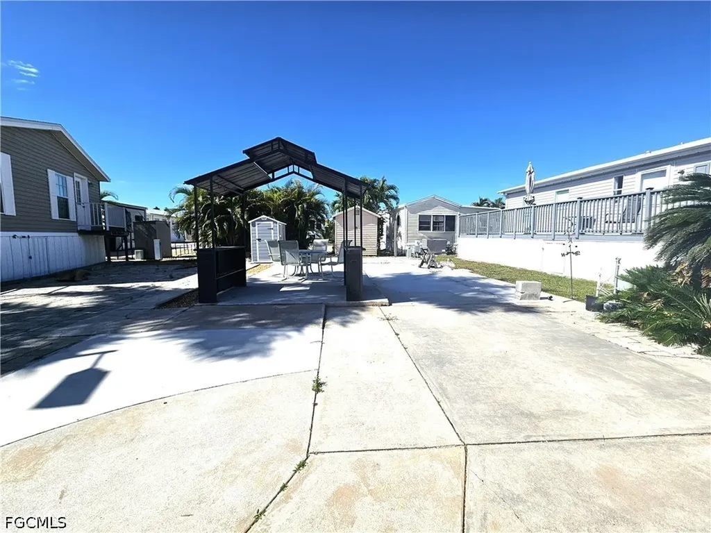 5509 Black Pug Drive Fort Myers FL 33908