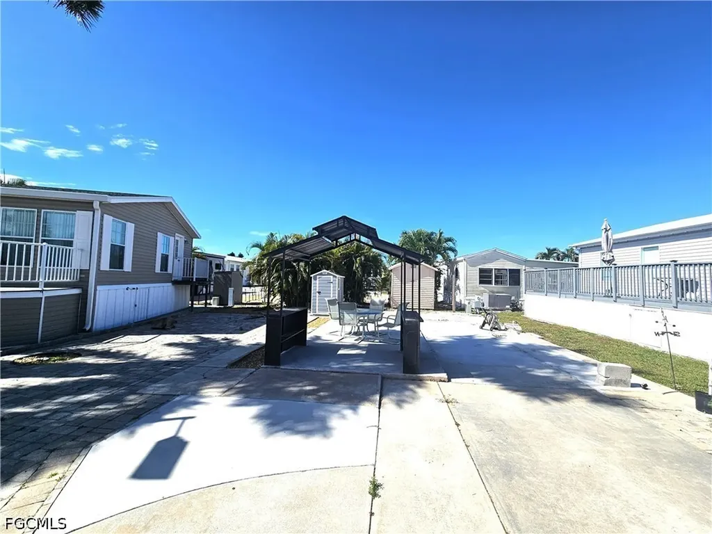 5509 Black Pug Drive Fort Myers FL 33908