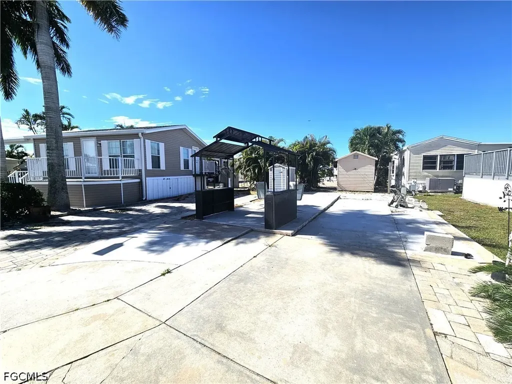5509 Black Pug Drive Fort Myers FL 33908