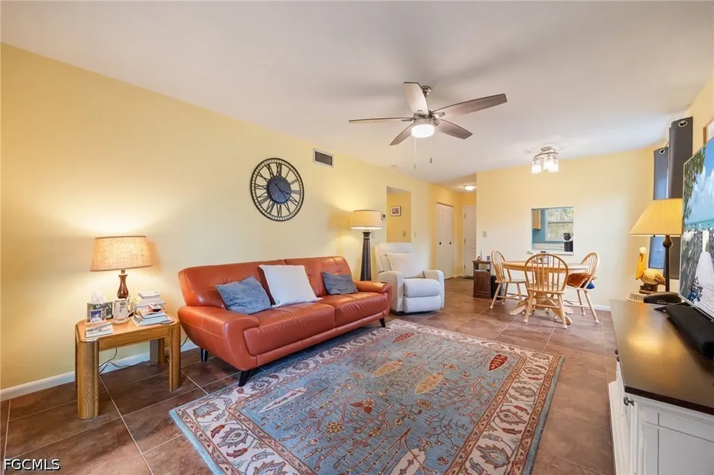 2206 E 6th Street Lehigh Acres FL 33936