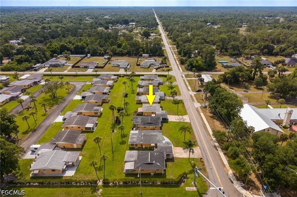 2206 E 6th Street Lehigh Acres FL 33936