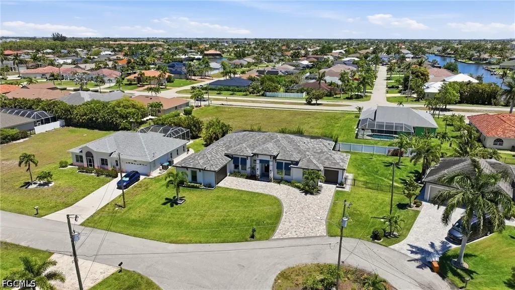 4009 SW 25th Place Cape Coral FL 33914