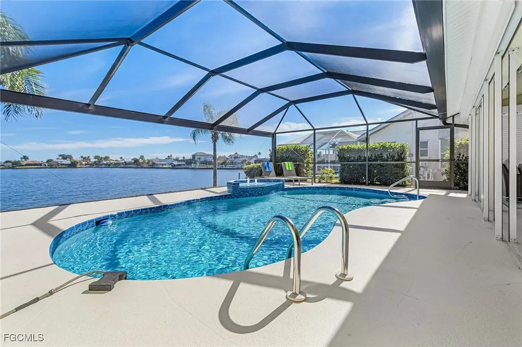 5019 Skyline Boulevard Cape Coral FL 33914