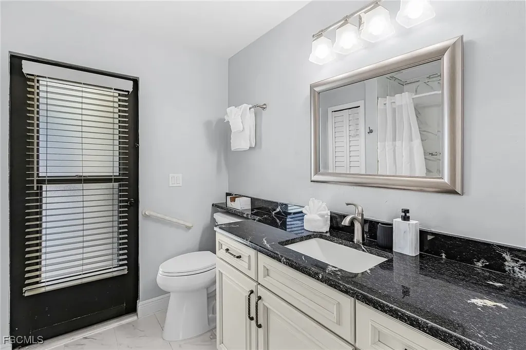 5019 Skyline Boulevard Cape Coral FL 33914