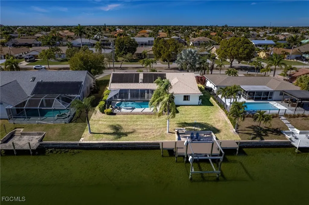 5019 Skyline Boulevard Cape Coral FL 33914