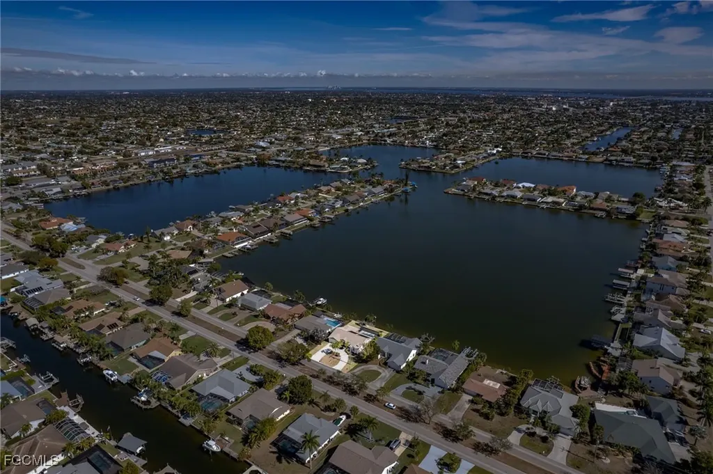 5019 Skyline Boulevard Cape Coral FL 33914