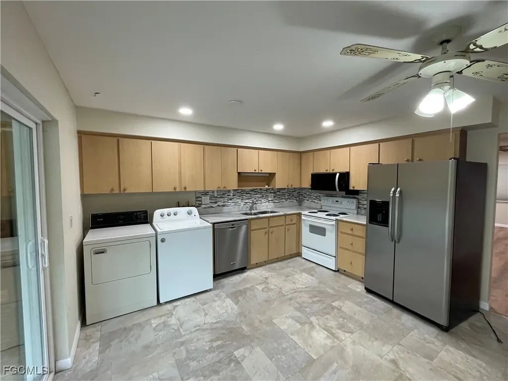 4108 SE 18th Place Cape Coral FL 33904